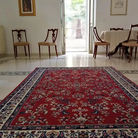 Dimora Storica Le Perle לצ'ה
